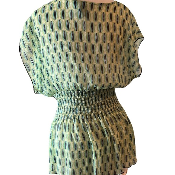 Bisou Bisou Sheer Green Elastic Waist Top - Picture 3 of 9